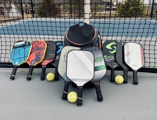 Best pickleball paddle for spin