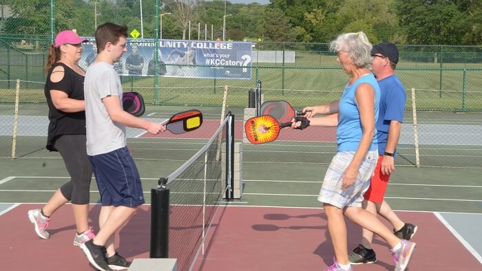 Reasons-Of-Why-Pickleball-Is-So-Addictive